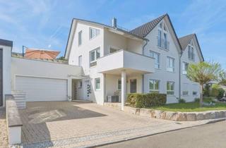Doppelhaushälfte kaufen in 72793 Pfullingen, Moderne Designer-Doppelhaushälfte mit Einliegerwohnung & Albpanorama in Pfullingen