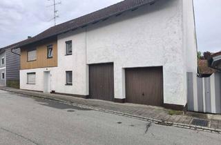 Einfamilienhaus kaufen in 94486 Osterhofen, Einfamilienhaus mit großem Entwicklungspotenzial für Sanierer und Visionäre
