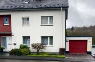 Haus mieten in Adam-Stegerwald-Straße 40, 42857 Remscheid, Familienzuhause statt Mietwohnung – DHH mit Garten in ruhiger Lage