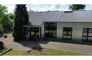 Anlageobjekt in 46284 Dorsten, Luxuriöses Haus / Wohnimmobilie mit Gewerbeflächen, einem großen Einfamilienhaus und einem Blockhaus