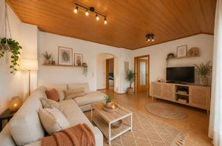 Wohnung kaufen in 93326 Abensberg, Charmante 2-Zi.-DG-Wohnung mit Südbalkon, Loggia und Carport Stellplatz – in Abensberg