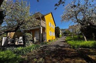Doppelhaushälfte kaufen in Wiesenstraße, 91555 Feuchtwangen, Feuchtwangen - Idyllisch - Ruhig - Grün - Doppelhaushälfte mit vielen Zimmern, ausgebautem Dachstudio, Garage, Garten