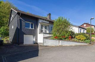 Einfamilienhaus kaufen in 59823 Arnsberg, Arnsberg / Rumbeck - Einfamilienhaus mit reichlich Platz und vielen Räumen in ruhiger Waldrandlage von Arnsberg Rumbeck!
