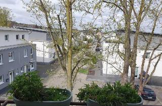 Wohnung kaufen in 41066 Mönchengladbach, Mönchengladbach - Familienfreundliche 4-Zimmer-ETW mit Balkon im 2. OG