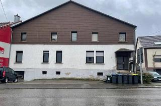 Mehrfamilienhaus kaufen in 66292 Riegelsberg, Riegelsberg - 5-Familienhaus in Riegelsberg-Walpershofen von Privat