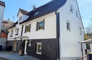 Doppelhaushälfte kaufen in 71336 Waiblingen, Waiblingen / Neustadt Rems-Murr-Kreis - Charmante Doppelhaushälfte mit großem Grundstück und Entwicklungsmöglichkeiten