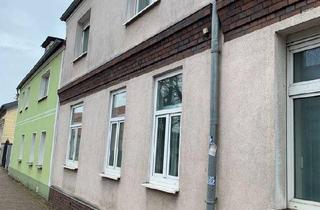 Mehrfamilienhaus kaufen in 39288 Burg, Burg - Mehrfamilienhaus 3 Eigentumswohnungen 1 Gewerbeeinheit von privat