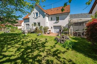 Einfamilienhaus kaufen in 76571 Gaggenau, Gaggenau - Stilvolles Haus mit Doppelgarage, Carport, Garten & besonderer Architektur in Gaggenau-Rotenfels