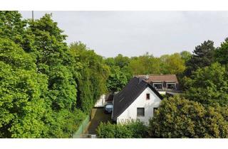 Haus kaufen in 40591 Düsseldorf, Düsseldorf - Mehrgenerationenwohnen mit vier Wohneinheiten, Ausbau-Entwicklungsperspektive