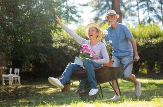 Wohnung kaufen in 49082 Schölerberg, 2-Zimmer-ETW mit sep. Eingang und kleinem Garten im 6-Familienhaus am Schölerberg, Kaufpreis durch E