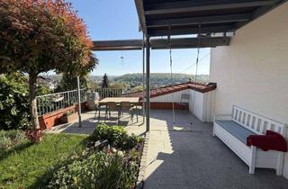 Wohnung kaufen in 73207 Plochingen, Außergewöhnlich Wohnen in Aussichtslage mit Garten und Garage!
