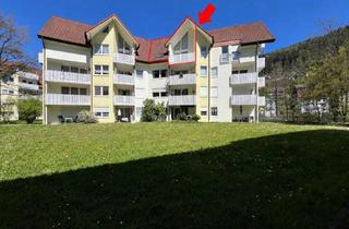 Wohnung kaufen in 78713 Schramberg, Modernes Wohnen in Schramberg - 4 Zimmer, 2 Etagen & Blick ins Grüne!
