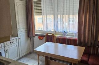 Wohnung mieten in Gibitzenhofstr 46, 90443 Steinbühl, Alltagstaugliche 3-Zimmer-Wohnung mit Loggia in Nürnberg Steinbühl