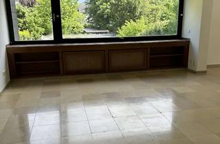Wohnung mieten in 45470 Holthausen, Großzügige 2,5-Zimmer-Wohnung mit Balkon am Oppspring