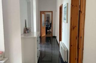 Wohnung mieten in 67063 Ludwigshafen, LU Friesenheim Renovierte Altbauwohnung mit Charme 2-Zimmer-K-B + 2 Balkone und Kellerraum