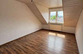 Wohnung mieten in 75181 Eutingen, Helle 2-Zi Dachgeschosswohnung mit EBK