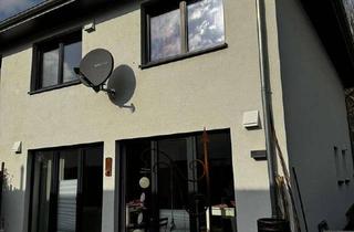 Haus kaufen in 24576 Bad Bramstedt, DHH in netter Nachbarschaft