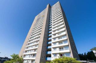 Wohnung kaufen in 22767 Altona-Altstadt, Einzigartige Sonnenuntergänge über der Elbe: 1,5-Zimmer Apartment im Gorch-Fock-Haus