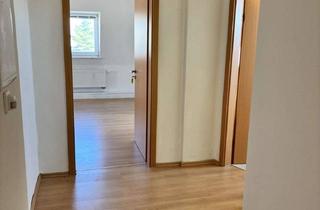Wohnung mieten in Oelsnitzer Strasse 6,5, 95028 Innenstadt, Attraktive 4-Zimmer-Dachgeschosswohnung in zentraler Lage von Hof – verfügbar ab 15.06.2026