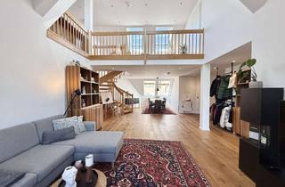 Wohnung mieten in Westenriederstrasse, 80331 Altstadt-Lehel, Zum 1. 9 * Altstadt, Tal am Viktualienmarkt. Möblierte Maisonette-DG-Whg. U/S-Bahn vor der Haustüre.
