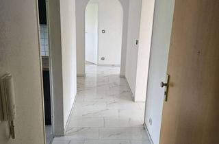 Wohnung mieten in 78224 Singen, Helle 3-Zimmer-Wohnung in Singen mit Balkon und Garage