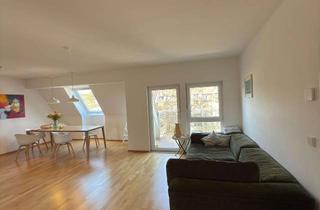 Wohnung mieten in Königstraße 19, 12105 Mariendorf (Tempelhof), Großzügige Maisonettewohnung mit Balkon und 2 Stellplätzen
