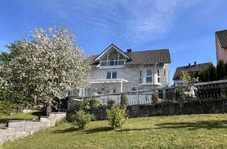 Haus kaufen in 37619 Hehlen, 3-FAM.HAUS MIT DREI WOHNEINHEITEN UND PANORAMABLICK! INKL. 3 TERRASSEN, BALKONEN; CARPORT & GARAGE