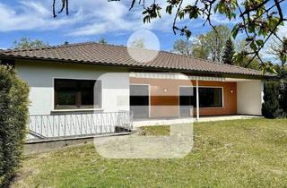 Haus kaufen in 91334 Hemhofen, Hemhofen - Sanierungsbedürftiges Wohnhaus mit großem Potenzial...Bungalow in Top-Wohnlage von Zeckern