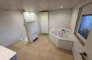 Haus kaufen in 67550 Worms, Worms - ***TOP Gelegenheit*** 180m² gr. EFH, neue Bäder, neue Hzg., EBK, Garten, 2 Garagen, Luf.-Wä.-P.+PV,