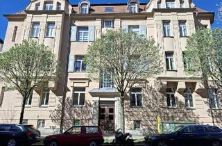 Wohnung kaufen in 04275 Leipzig, Leipzig - *** Charmante Altbauwohnung mit Südbalkon in Leipzig ***