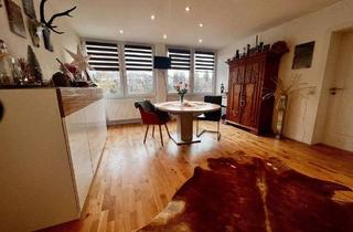 Einfamilienhaus kaufen in 66119 Saarbrücken, Saarbrücken - Freistehendes Einfamilienhaus mit zwei Wohneinheiten in attraktiver Wohnlage von Saarbrücken