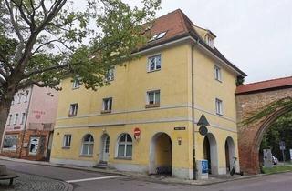 Wohnung kaufen in 85049 Ingolstadt, Ingolstadt - Gepflegte und helle 4 Zimmer-Altstadtwohnung mit Garage
