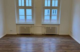 Wohnung kaufen in Finckensteinallee 97, 12205 Lichterfelde, Schöne 3-Zimmerwohnung in Lichterfelde ! Provisionsfrei !
