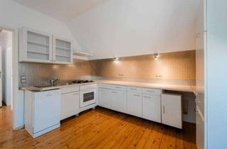 Wohnung kaufen in 67433 Neustadt, Bezugsbereite Dachgeschosswohnung mit Einbauküche – attraktive Kapitalanlage oder neues Zuhause!