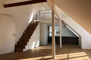 Wohnung mieten in Hummelsbüttler Hauptstraße 47, 22339 Hummelsbüttel, helle und moderne 2-Zimmer-Wohnung mit Galerie, Balkon und EBK in Fuhlsbüttel