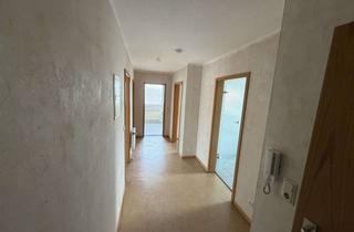 Wohnung mieten in Im Kreuz 14, 37176 Nörten-Hardenberg, Helle 3-Zimmer Dachgeschosswohnung mit Balkon in Nörten-Hardenberg