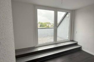 Wohnung mieten in 45326 Altenessen-Süd, Erstbezug nach Sanierung 2-Zimmer-Dachgeschoss-Wohnung in Essen-Altenessen-Süd mit Klimaanlage