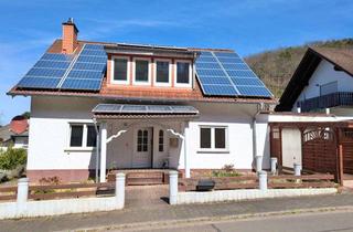 Haus kaufen in 67681 Wartenberg-Rohrbach, Freistehendes EFH mit 8 Zimmern & PV-Anlage