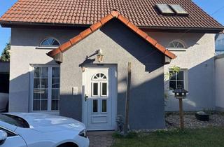 Haus kaufen in Laurentiustraße, 76437 Rastatt, Zwei Häuser (Ein-und Mehrfamilien) mit 280 m² Wohnfläche in Rastatt/Niederbühl