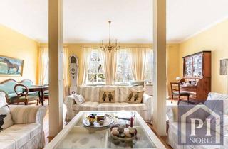 Haus kaufen in 24257 Köhn, Wohnen mit Geschichte nahe der Ostsee – Exklusiv saniertes Schulhaus mit 350 m² Wohnfläche und Platz
