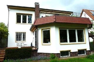 Haus kaufen in Werdohler Weg 55, 13507 Tegel, Gepflegtes Zweifamilienhaus am Jungfernheide Forst