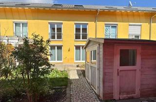 Reihenhaus kaufen in 78467 Konstanz, KfW40 Reihenhaus mit Carport, Keller und Garten, gepflegt und sofort bezugsbereit