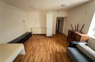 Haus kaufen in 74078 Frankenbach, Sanierungsobjekt mit 330 m² Fläche, Gewölbekeller und großem Entwicklungspotenzial