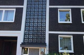 Mehrfamilienhaus kaufen in Droste-Hulshoff-Str., 46236 Bottrop, Das Objekt ist ein klassisches Mehrfamilienhaus in ruhiger Lage von Bottrop.