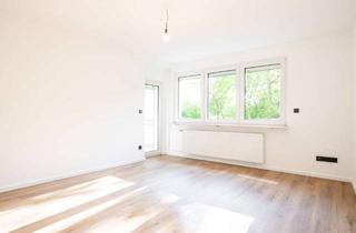 Wohnung kaufen in 33689 Sennestadt, KEINE KÄUFERPROVISION Schick sanierte Erdgeschosswohnung mit Westbalkon in Bielefeld Sennestadt