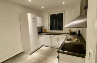 Wohnung mieten in 90489 Veilhof, Nähe Sulzbacherstraße! Möblierte 3-Zi.-WG-Whg., moderne EBK, 2. OG ohne Balkon