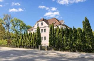 Haus kaufen in 86399 Bobingen, Privater Zugang zur Singold: Besonderes (Mehrfamilien)Haus in Bobingen!