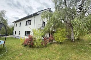 Haus kaufen in St,-Gabriel - Weg, 88364 Wolfegg, Repräsentatives Haus mit 278 m², 11 Zimmern, Einliegerwohnung, Terrassen, Garten & Weitblick – moder