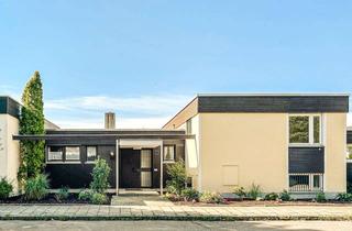 Haus kaufen in Tal, 81735 München, Bungalow mit Atriumgarten am Ostpark – ruhige Gartenstadtlage mit Gestaltungspotenzial