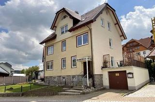Mehrfamilienhaus kaufen in 78136 Schonach, Zentral wohnen mit vielseitigen Möglichkeiten – Gepflegtes Mehrfamilienhaus mit Garten und Stellplät